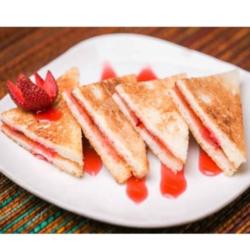 Roti Bakar Selai Strawberry