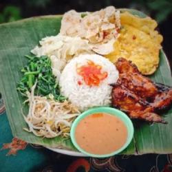 Nasi Pecel Ayam Bumbu Rempah Free Es Teh