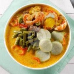 Lontong Sayur Telor Bulat