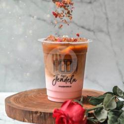 Rose Latte Ice