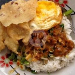 Nasi Pecel Nganjuk Telur Dadar