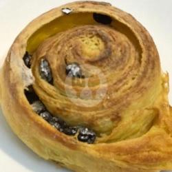 Pain Au Raisin Vegan