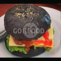 Black Chicken Burger