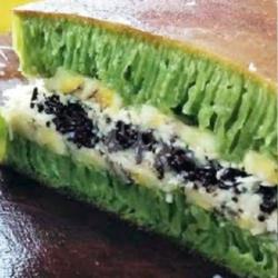 Pandan Pisang Cokelat Keju