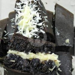 Martabak Manis Black Forest Keju Susu