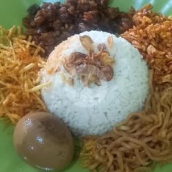 Nasi Uduk Betawi   Telur (semur) Komplit