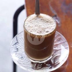 Kopi Sanger Coklat Panas