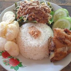 Nasi Pecel Ayam Geprek