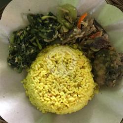 Nasi Kuning Manado