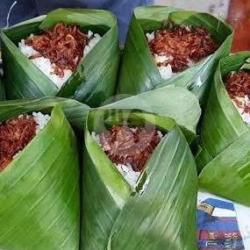 Nasi Uduk Daun Pisang Original