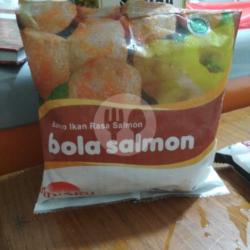 Minaku Bola Salmon