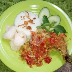 Nasi Ayam Kremes Geprek