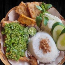 Ayam Penyet Sambel Ijo   Tempe Tahu