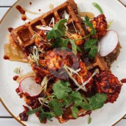 Crispy Chicken Waffle