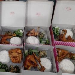 Nasi Ayam Goreng Kampung Box