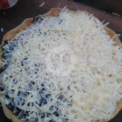 Martabak Manis Ketan Hitam Kelapa Keju Susu