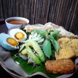 Pecel Sayur   Telur Asin