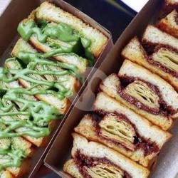 Roti Bakar Tiramisu Puff Pastry (m)