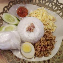 Nasi Uduk Telur 1/2