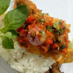 Ayam Catuk Sambal Kemangi   Nasi   Telur Dadar
