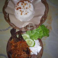 Nasi Ikan Goreng Penyet(ikan Kembung)