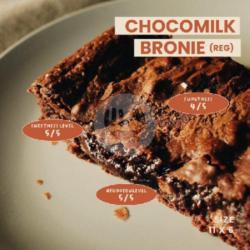 Fudgy Bro Chocomilk Brownies Reguler