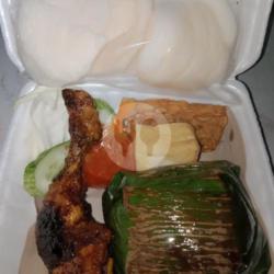 Nasi Timbel Ayam Bakar