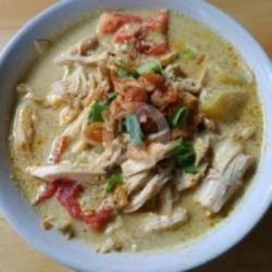 Soto Ayam Kuah Santan