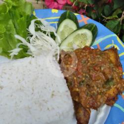 Nasi Ayam Penyet Sambal Terasi ( Ayam Biasa )