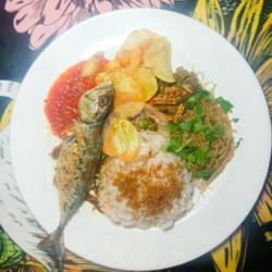 Nasih Gurih / Nasi Putih. Ikan