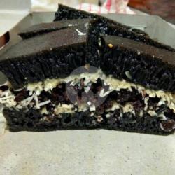 Black Forrest Keju Oreo