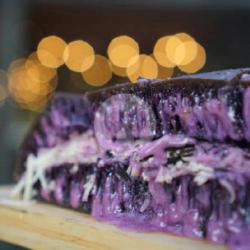 Taro Kismis Keju Coklat Susu