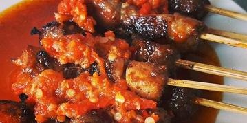 Sate Plecing Babi Kecap Merta Sedana, Tegal Dukuh