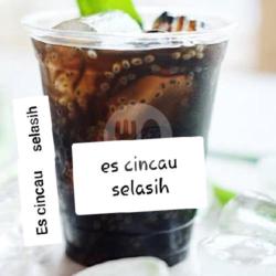 Es Cincau Hitam Selasih