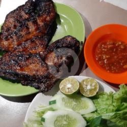 Ikan Bawal Putih Bakar