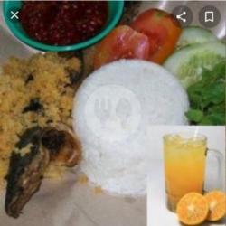 Pecel Lele Nasi Free Es Jeruk
