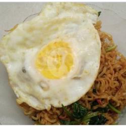 Mie Goreng Pedas Mantap   Telur