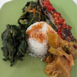 Nasi Ikan Dencis Goreng