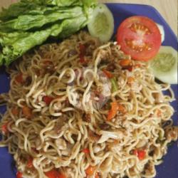 Mie Goreng Ayam Granat