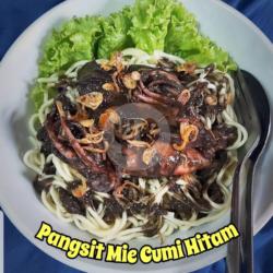 Pangsit Mie Cumi Hitam