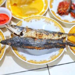 Nasi Ikan Cakalang