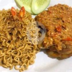 Indomie Goreng Ayam Gepuk