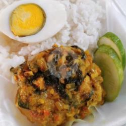 Nasi Ayam Woku (pedas)