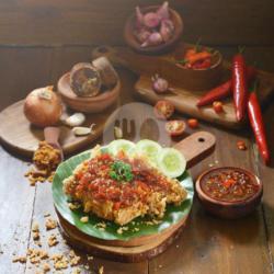 Ayam Geprek Sambel Pedas Manis