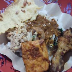 Nasi Pecel Tumpang Ayam Goreng