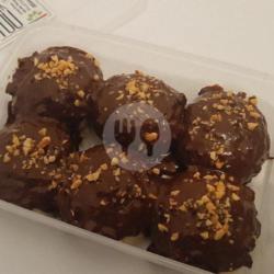 Donat Kukus Siram Hazelnut Crunchy