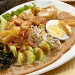 Galon Ganas ( Gado Lontong  Gado Nasi) Telor Bulat
