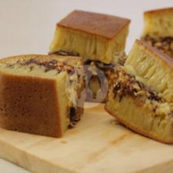 Martabak Manis Kacang