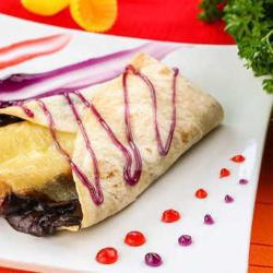 Kebab Pisang Cream Strawbery Halal