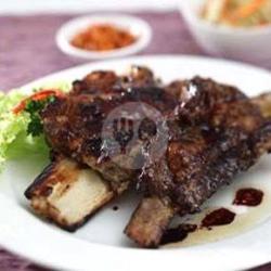 Iga Bakar Kuah Sop